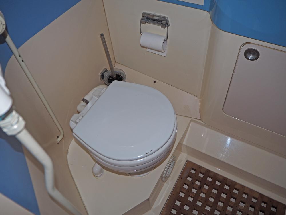 Cabin en avant, H&eacute;bergements